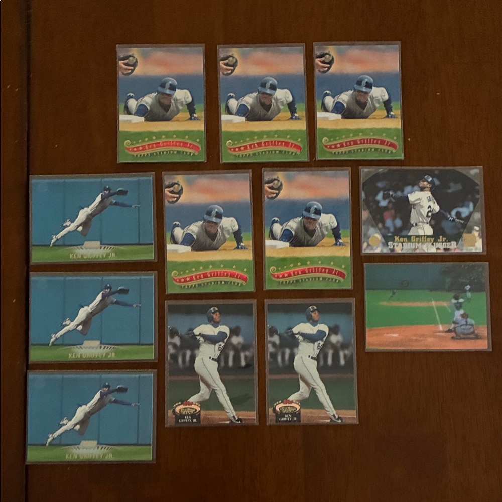12 Card Ken Griffey Jr. Lot